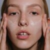 Madara Acne Hydra-Derm Balancing Fluid - Bild 3
