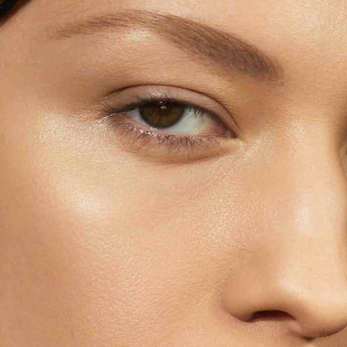 Mádara AIR EQAUL Soft Silk Mineral Powder, 2 BEIGE, 9g - Bild 3