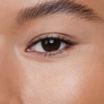 Madara Luminous Perfecting Concealer - Almond 45 - Bild 3